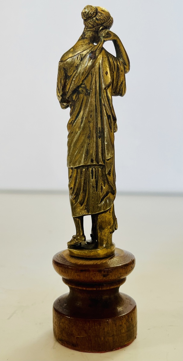 Diane De Gobies Seal -photo-3